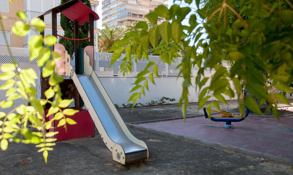 Juegos infantiles Apartamentos Concorde Alicante Juegos infantiles Apartamentos Concorde Alicante